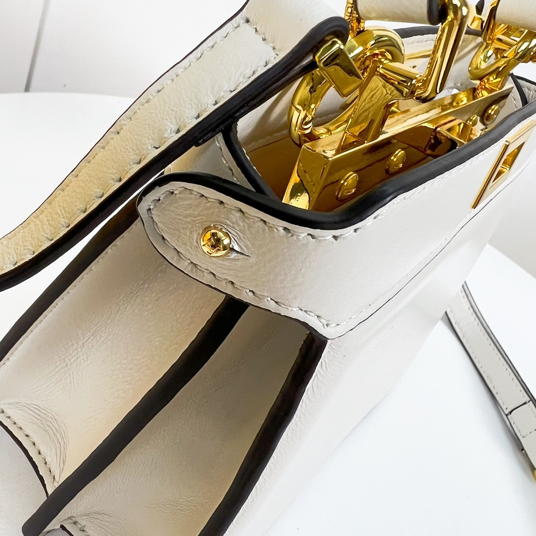 FD PEEKABOO ISEEU PETITE WHITE 8BN335ABVEF0QVL