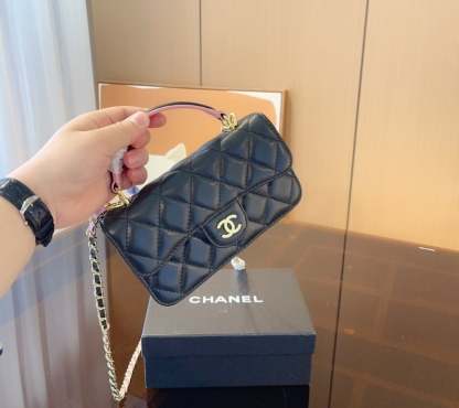 CHL MINI FLAP BAG WITH TOP HANDLE 19CM BLACK AS2431