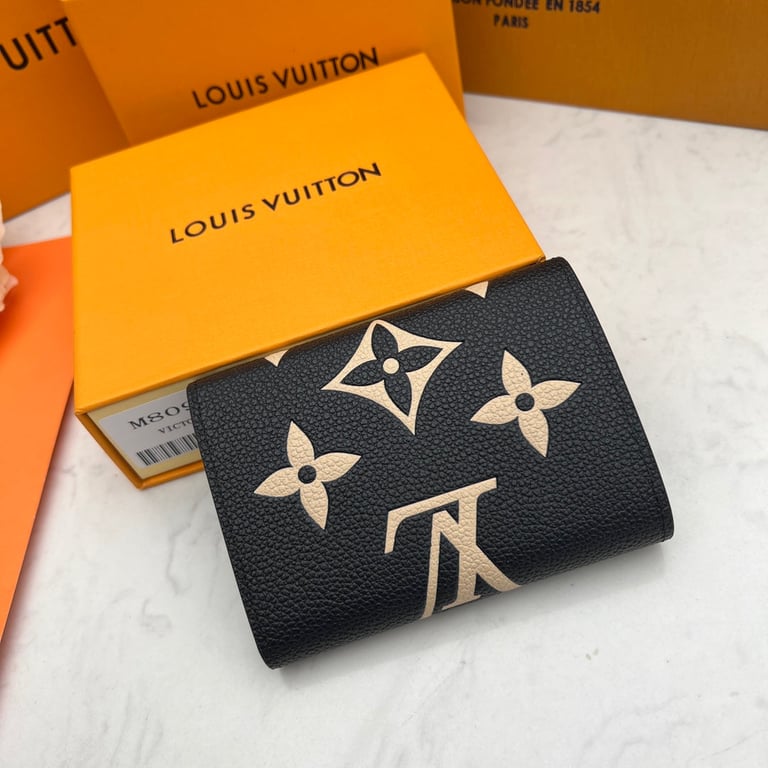 LOUIS VUITTON VICTORINE WALLET BLACK AND BEIGE 12CM M80968