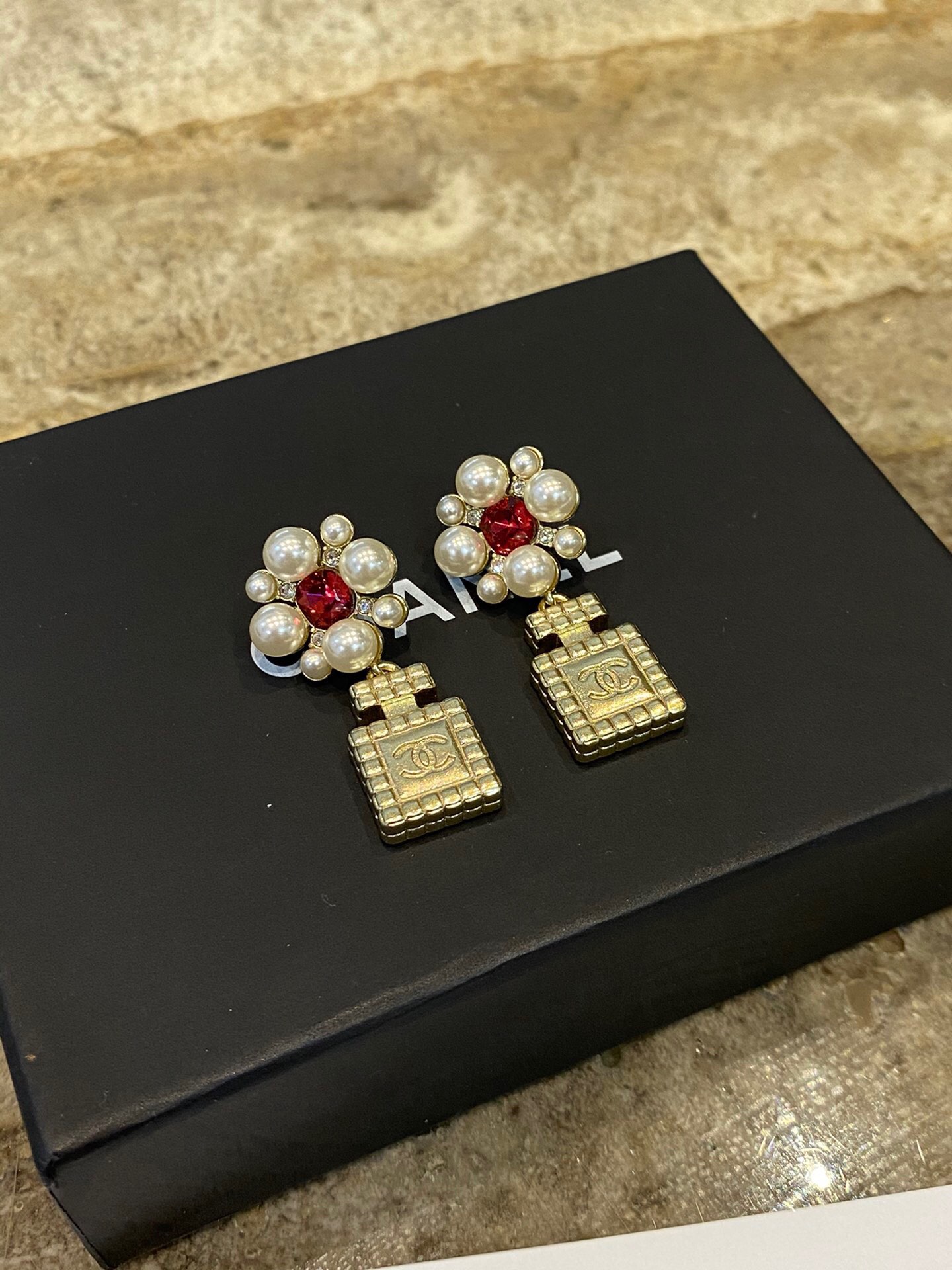 CC EARRINGS