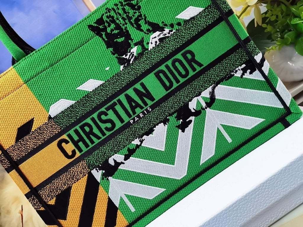 DIR MEDIUM BOOK TOTE BRIGHT GREEN AND BRIGHT YELLOW D-JUNGLE POP EMBROIDERY 36CM