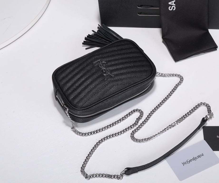 SAINT LAURENT LOU CAMERA BAG IN QUILTED NOIR LEATHER BLACK 18CM