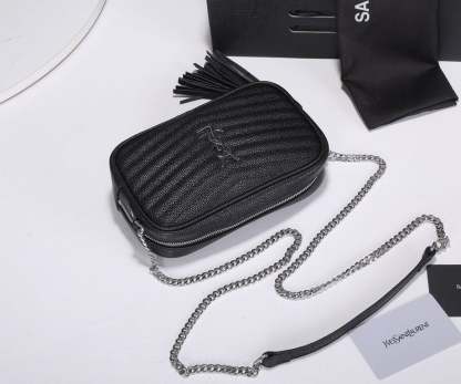 SAINT LAURENT LOU CAMERA BAG IN QUILTED NOIR LEATHER BLACK 18CM