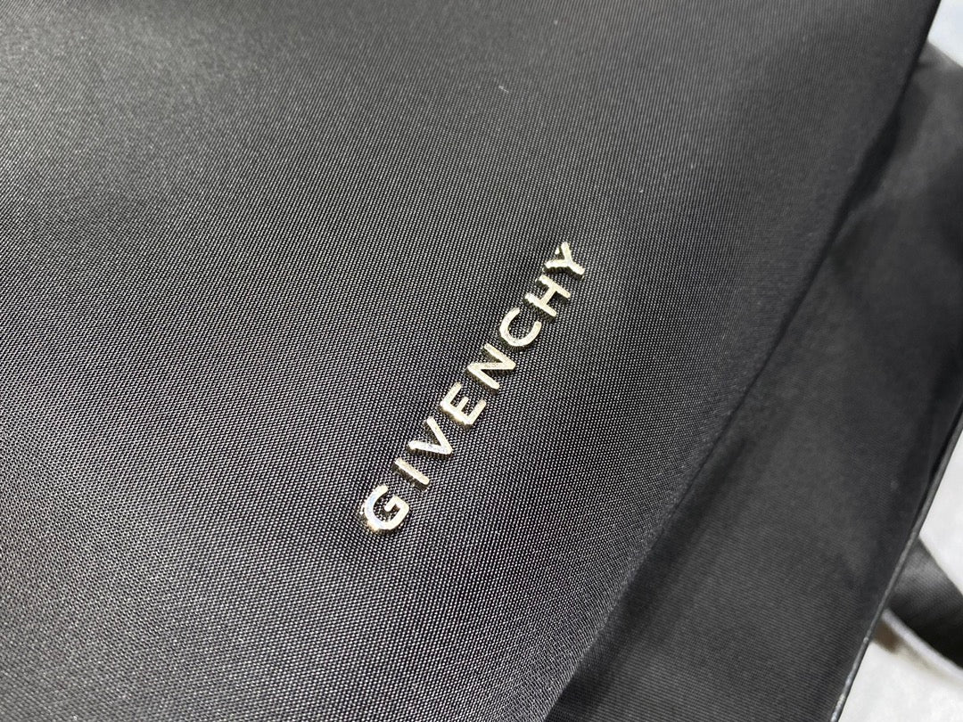gv Essentiel U Backpack Black For Men, Men&#8217;s Backpacks 17in/43cm GVC