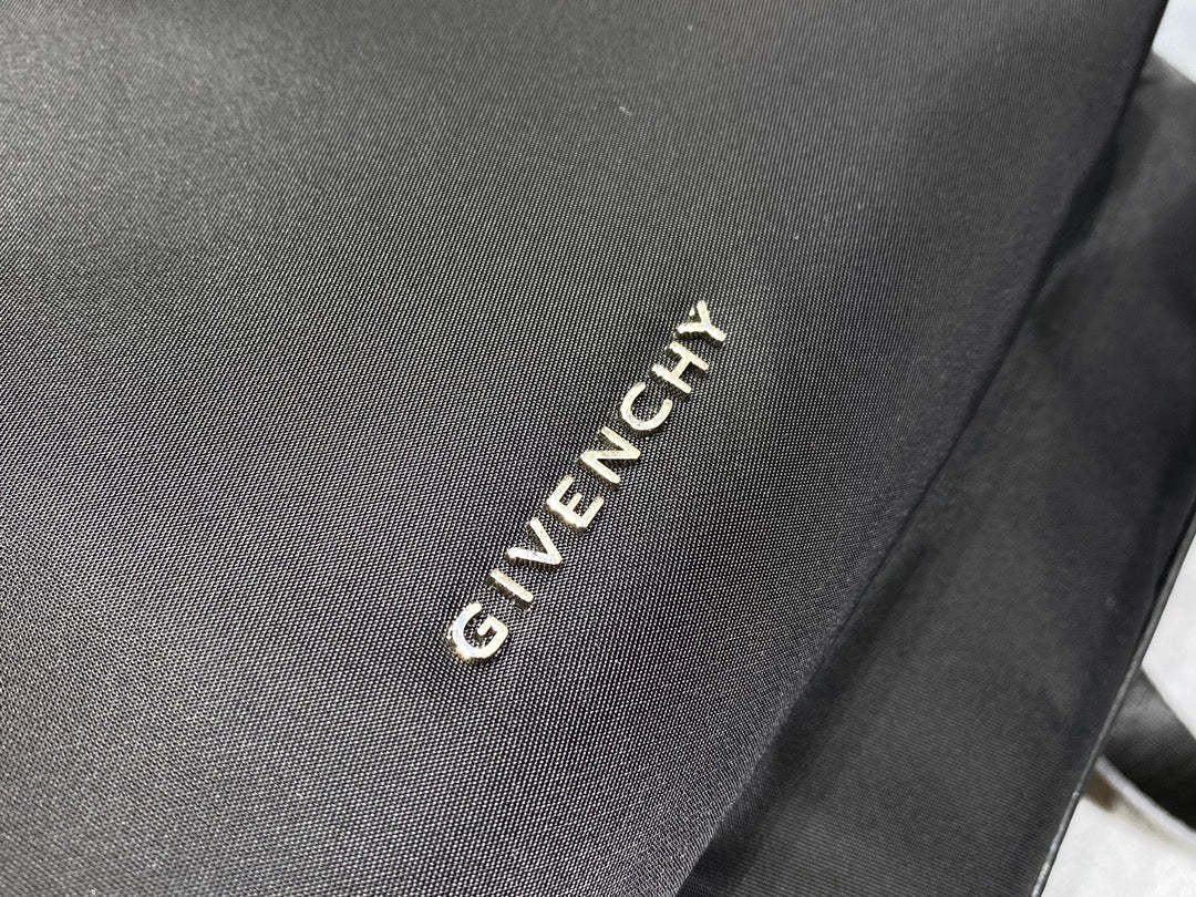 gv Essentiel U Backpack Black For Men, Men&#8217;s Backpacks 17in/43cm GVC