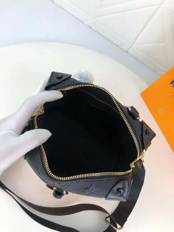 LUV PETITE MALLE SOUPLE BLACK M45393