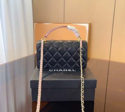 CHL MINI FLAP BAG WITH TOP HANDLE 19CM BLACK AS2431