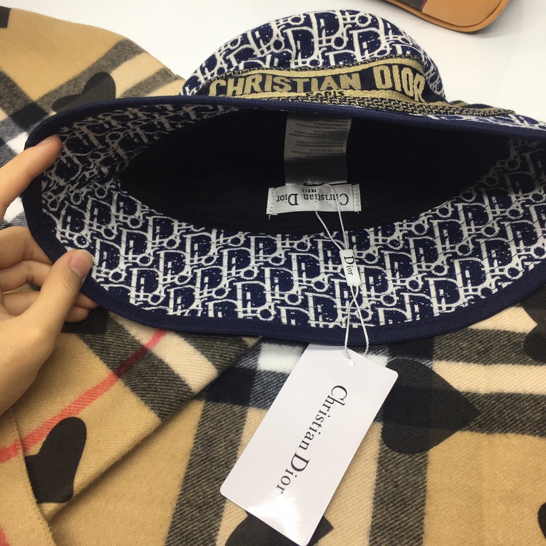 DOR OBLIQUE BUCKET HAT DARK BLUE