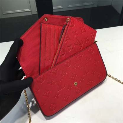 LUV FÉLICIE POCHETTE SCARLET RED