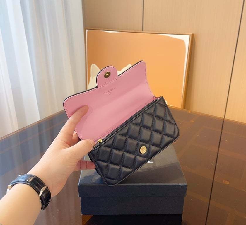 CHL MINI FLAP BAG WITH TOP HANDLE 19CM BLACK AS2431