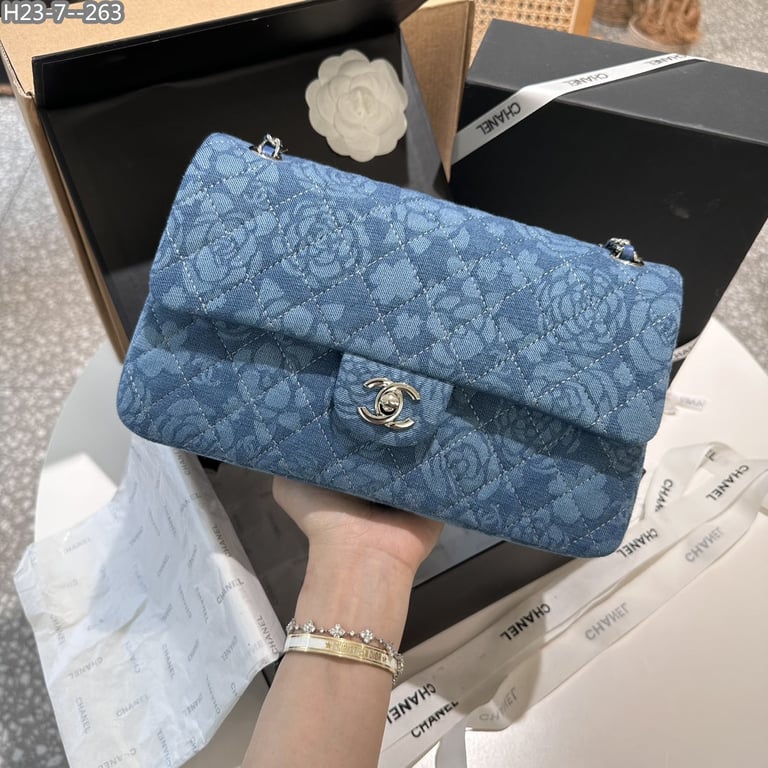 CHL DOUBLE FLAP BAG FLOWER DENIM BLUE 25CM