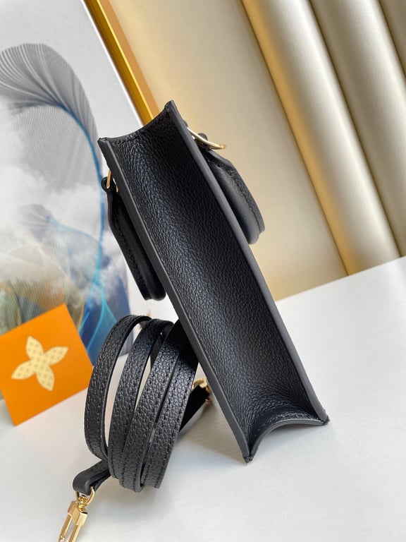 LUV PETIT SAC PLAT 17CM BLACK