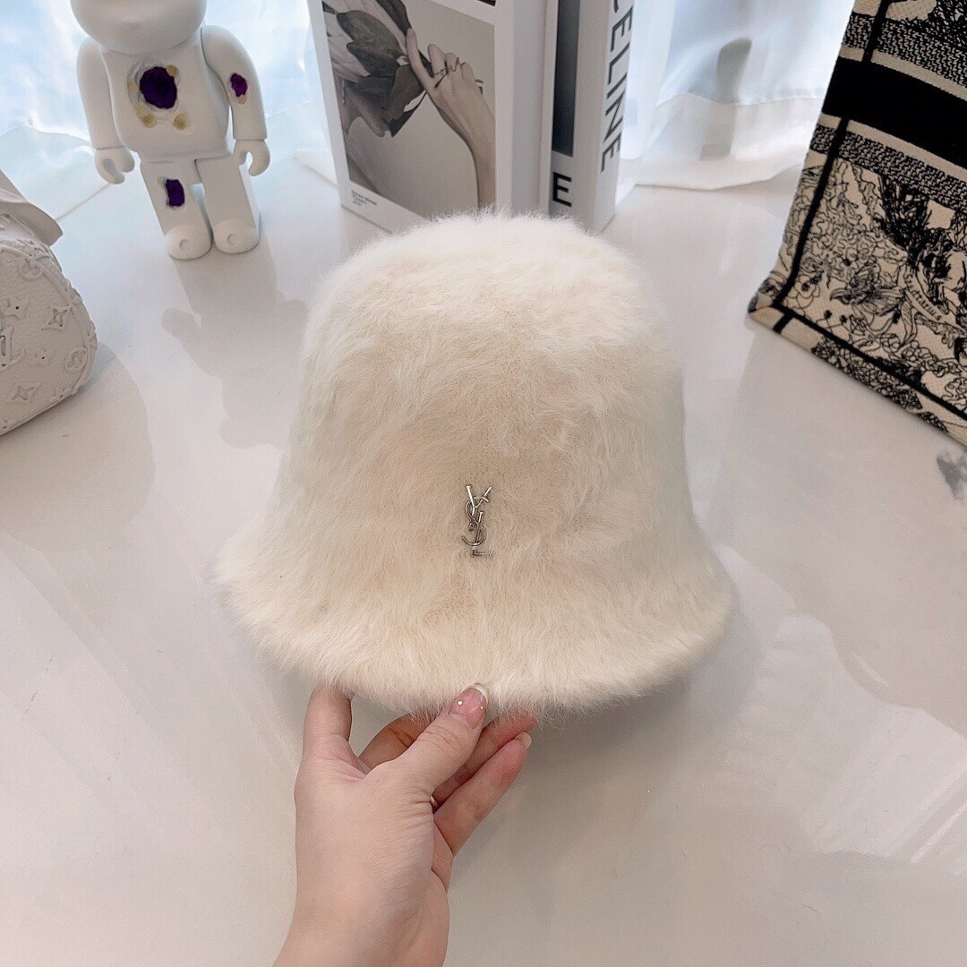 YSL FAUX FUR BUCKET HAT WHITE