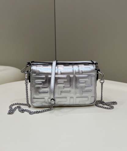 FI Baguette Silver For Women, Women&#8217;s Handbags, Shoulder And Crossbody Bags 7.5in/19cm FF 8BS017