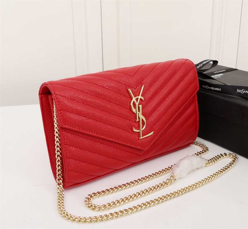 YSL CASSANDRE MATELASSÉ ENVELOPE CHAIN WALLET IN GRAIN DE POUDRE EMBOSSED LEATHER OPYUM RED 695108BOW016008