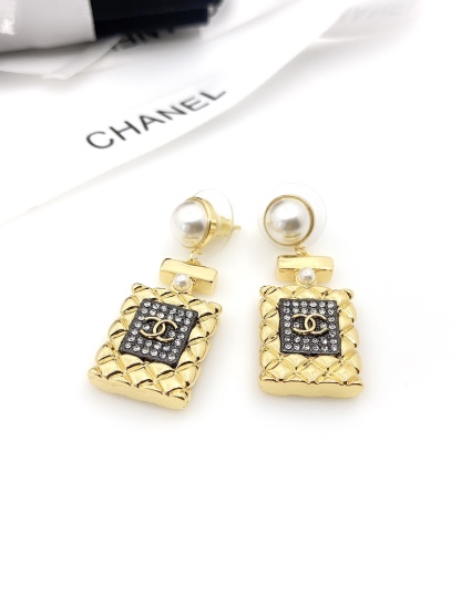 CC CC EARRINGS