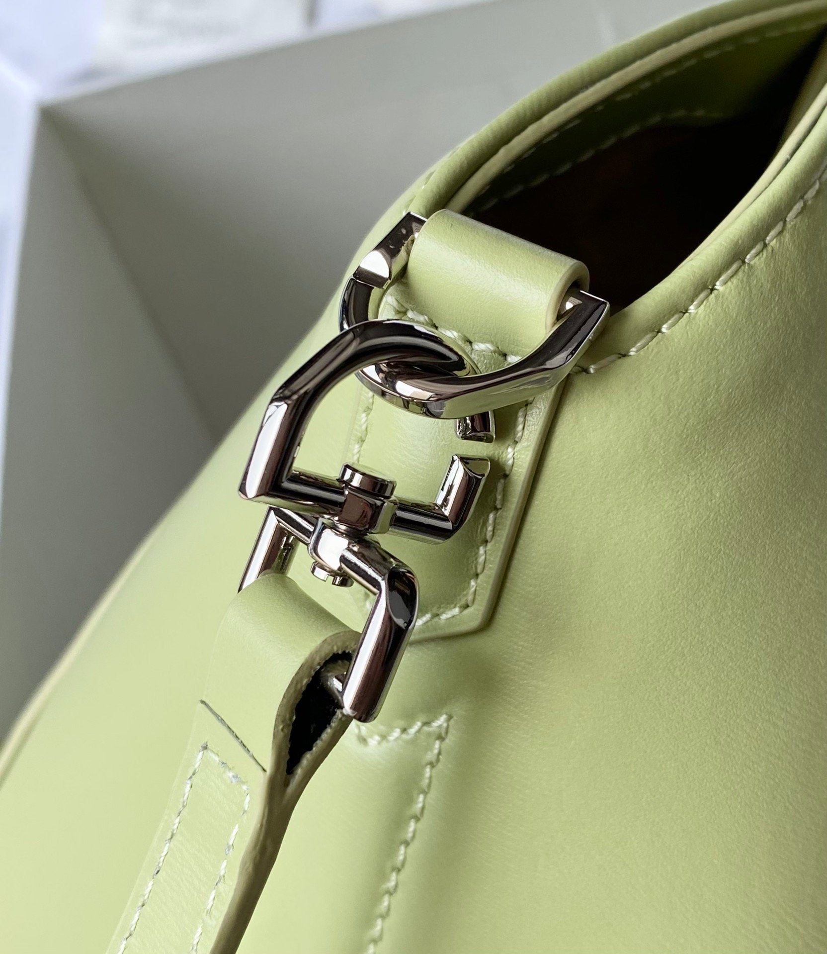 gv Mini Antigona Lock Bag Khaki For Women, Handbags, Shoulder Bags 8.7in/22cm GVC