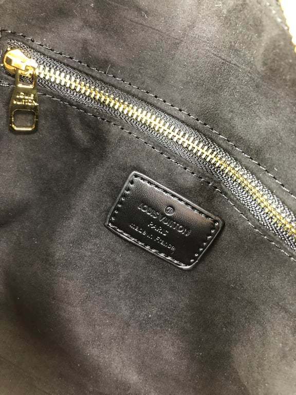 LUV PETITE MALLE SOUPLE BLACK M45393