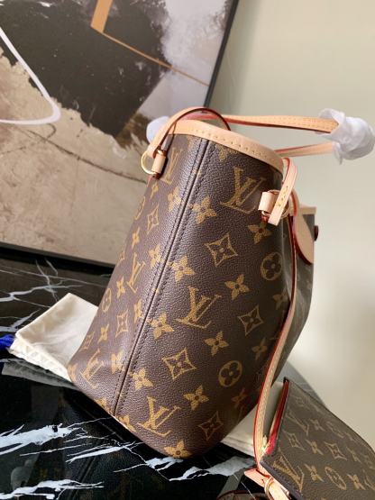 LV NEVERFULL PM 29CM M41245