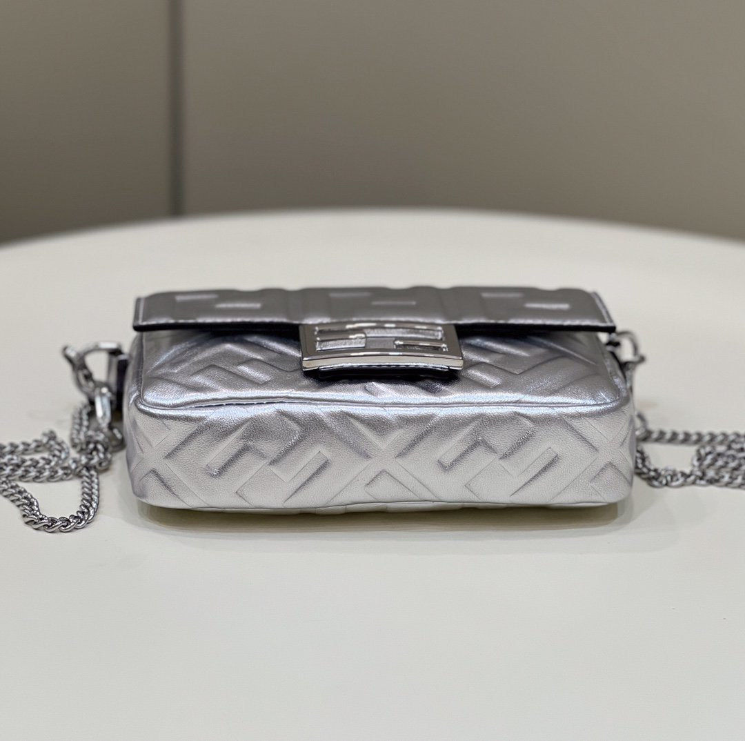 FI Baguette Silver For Women, Women&#8217;s Handbags, Shoulder And Crossbody Bags 7.5in/19cm FF 8BS017