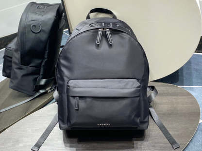 gv Essentiel U Backpack Black For Men, Men&#8217;s Backpacks 17in/43cm GVC