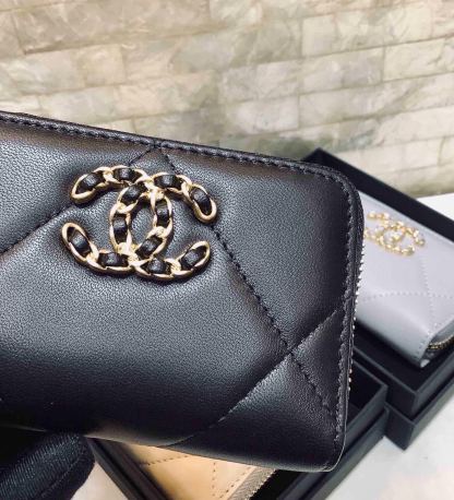 CHL 19 CARD HOLDER WITH ZIPPER LEATHER BLACK WALLET