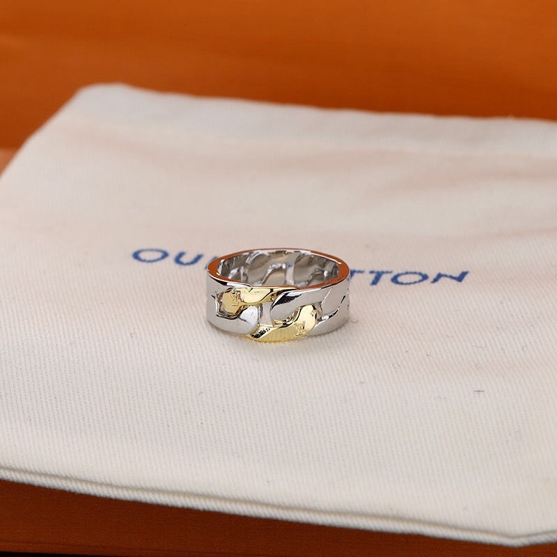 LV SILVER RING