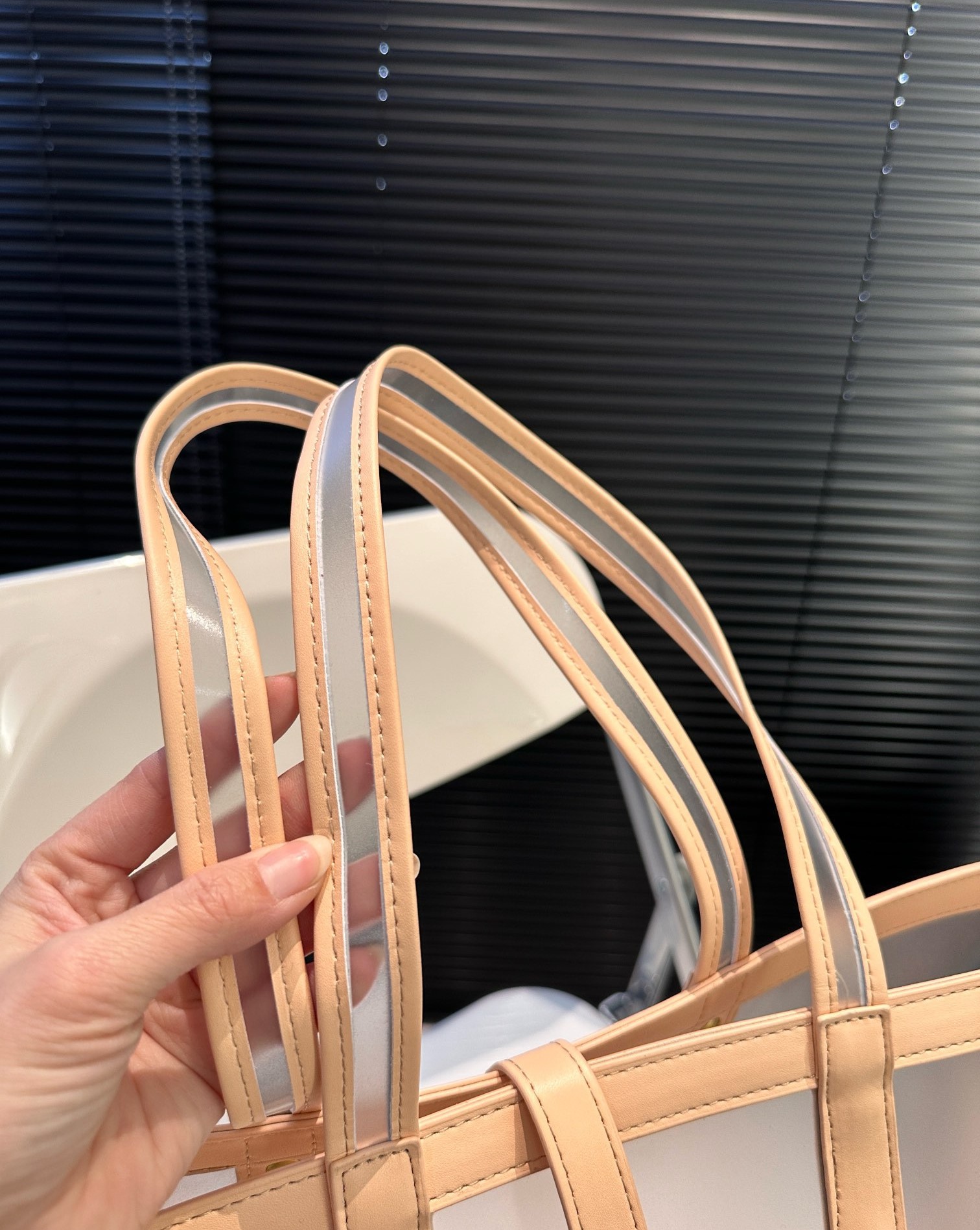 YSL PANIER MEDIUM IN VINYL AND VEGETABLE TANNED LEATHER BROWN 28 CM 773697FAC0F2275