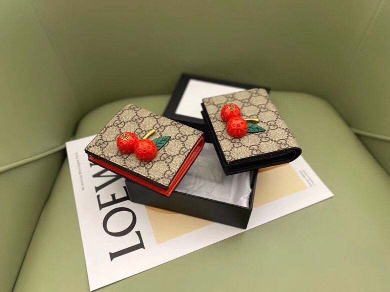 GG SUPREME CANVAS CARD CASE WALLET WITH CHERRIES RED LEATHER INSIDE 10CM 476050