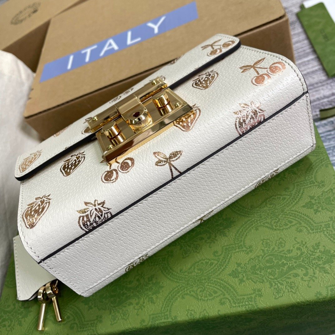 gg Padlock Small gg Strawberry Shoulder Bag White For Women, Women&#8217;s Bags 7.9in/20cm gg