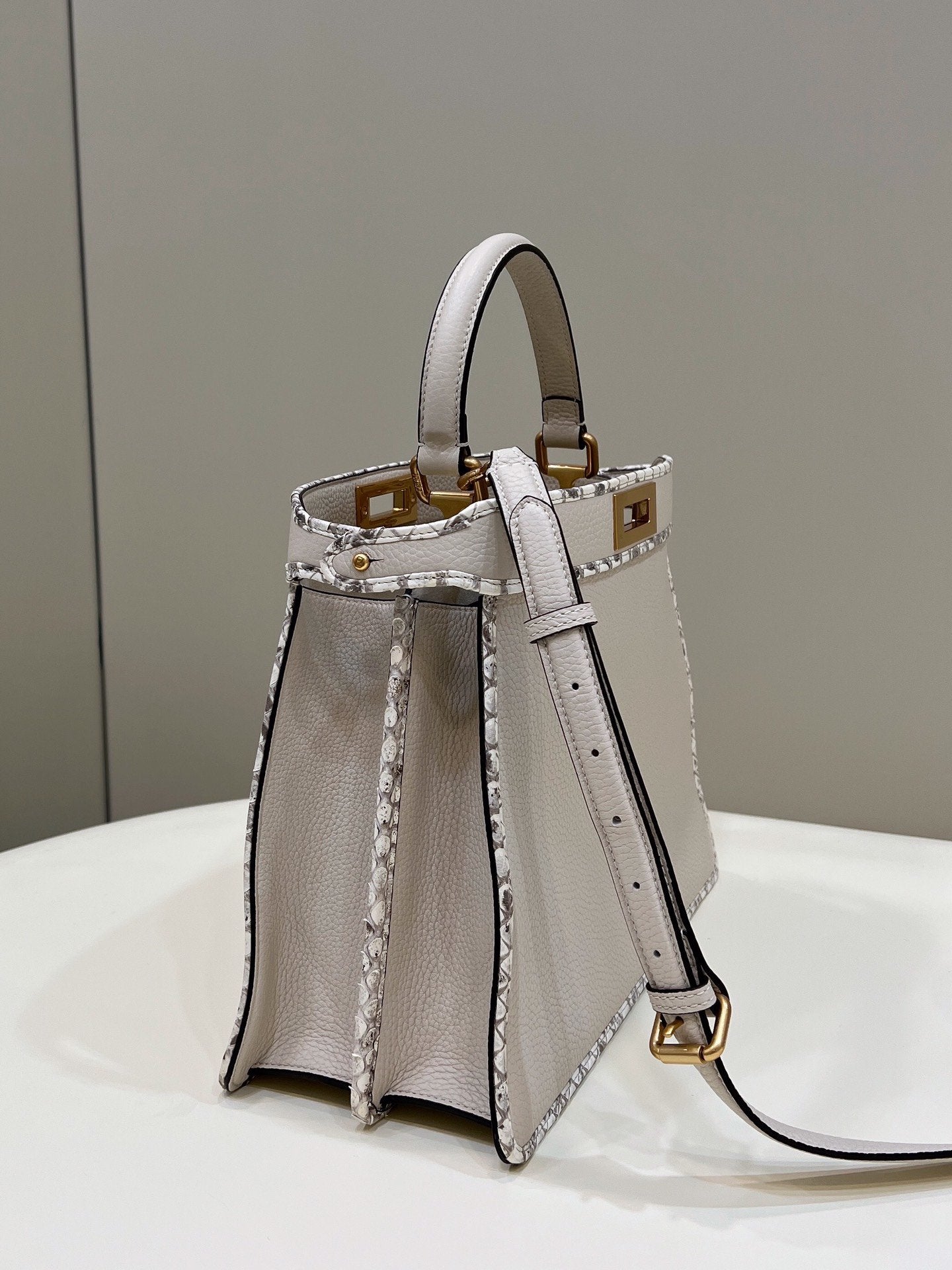 FI Peekaboo ISeeU Medium Ivory For Women, Women’s Handbags, Shoulder Bags 13.1in/33.5cm FF