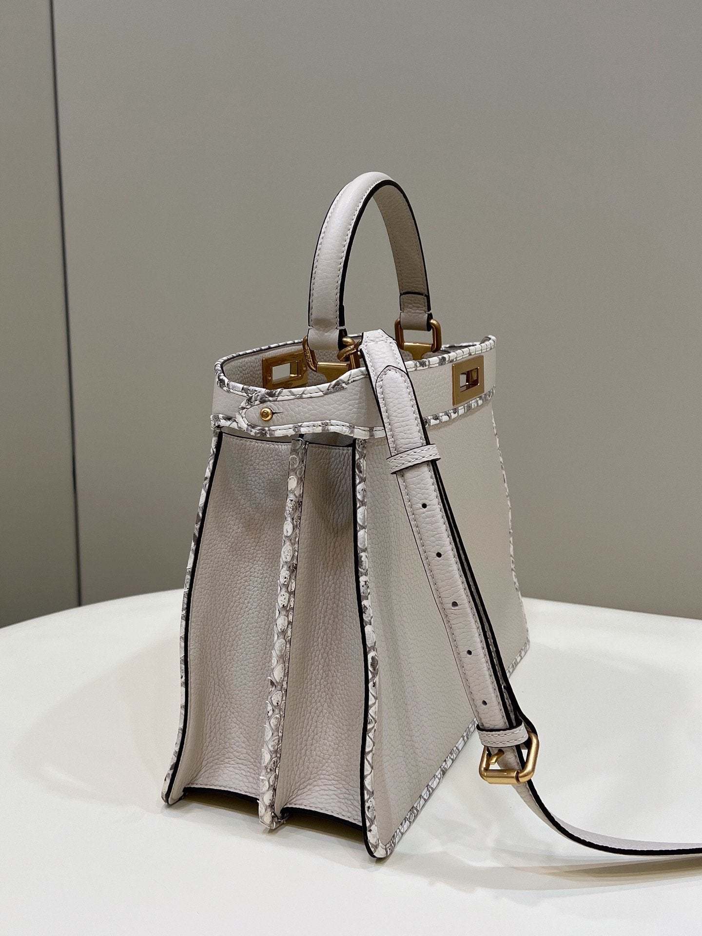 FI Peekaboo ISeeU Medium Ivory For Women, Women’s Handbags, Shoulder Bags 13.1in/33.5cm FF