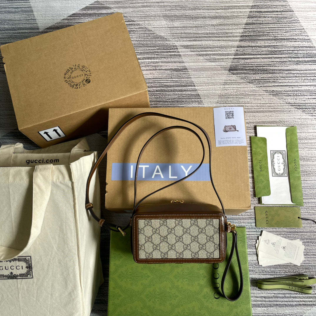 gg Mini Bag With Interlocking G Beige And Ebony gg Supreme Canvas And Brown For Women 9in/23cm gg