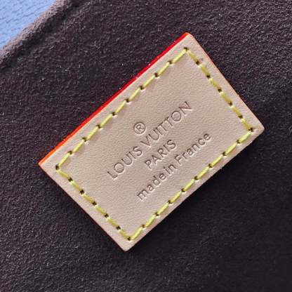 LUV MONOGRAM CANVAS POCHETTE METIS 25CM M44875