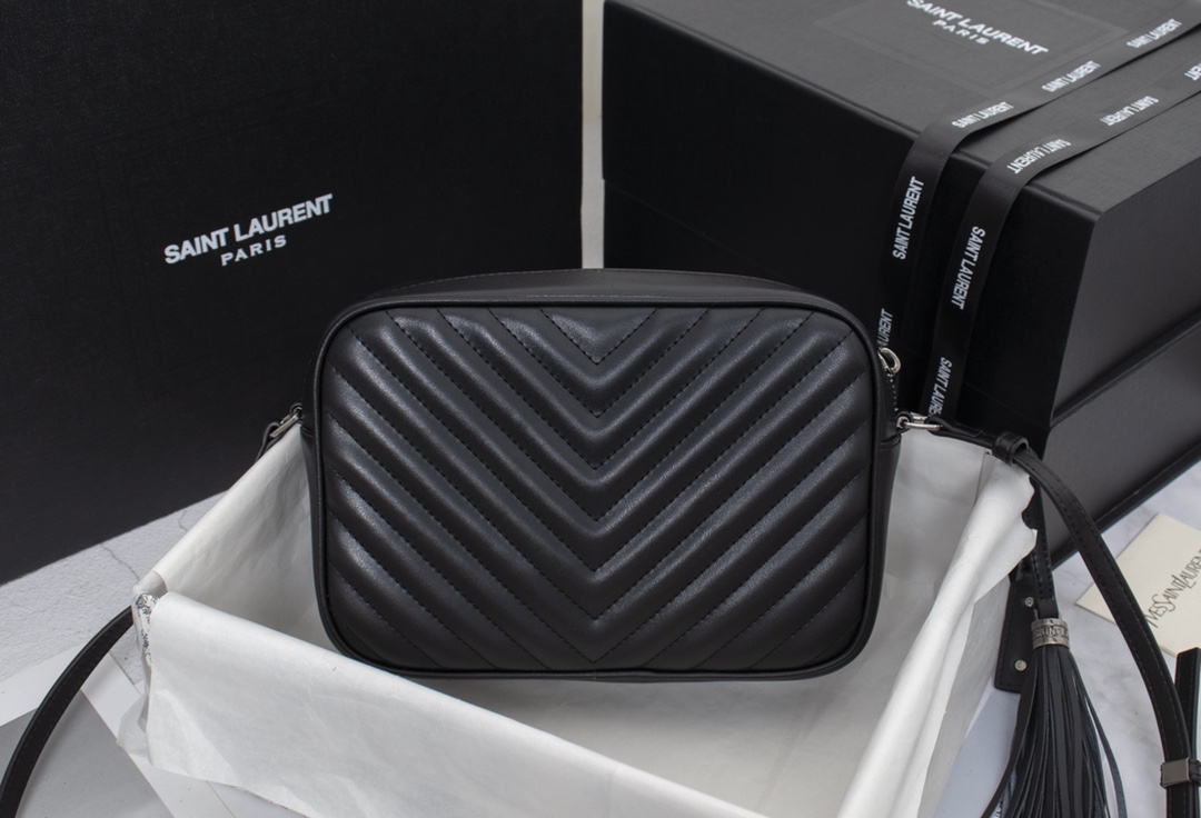 YSL LOU CAMERA BAG IN QUILTED BLACK SILVER LEATHER 23CM 612544DV7041000