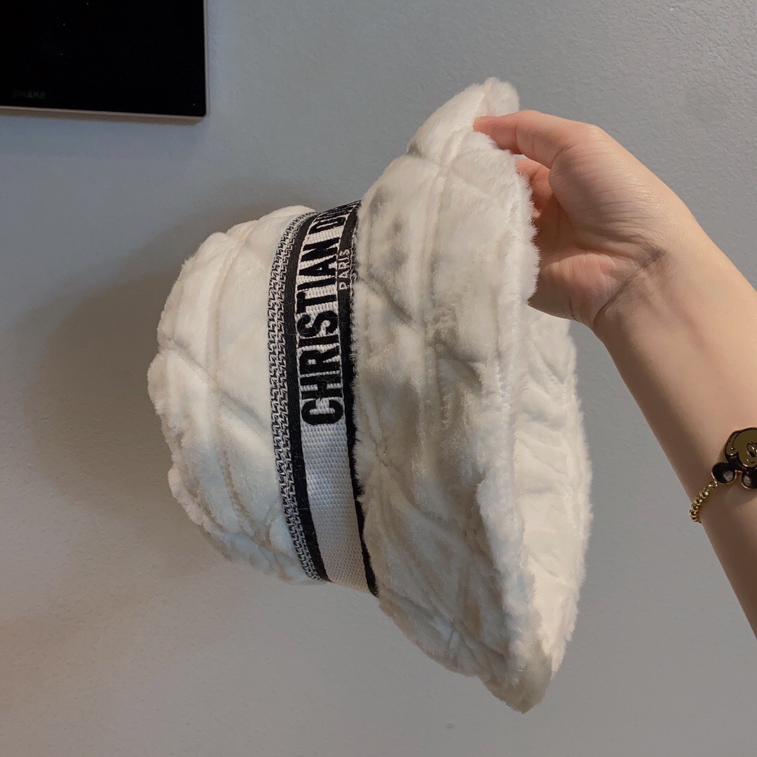 DOR D-BOBBY CANNAGE SMALL BRIM BUCKET HAT WHITE