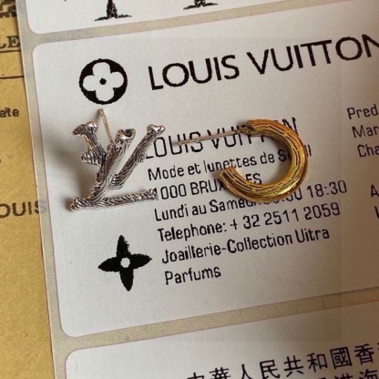 LV EARRINGS