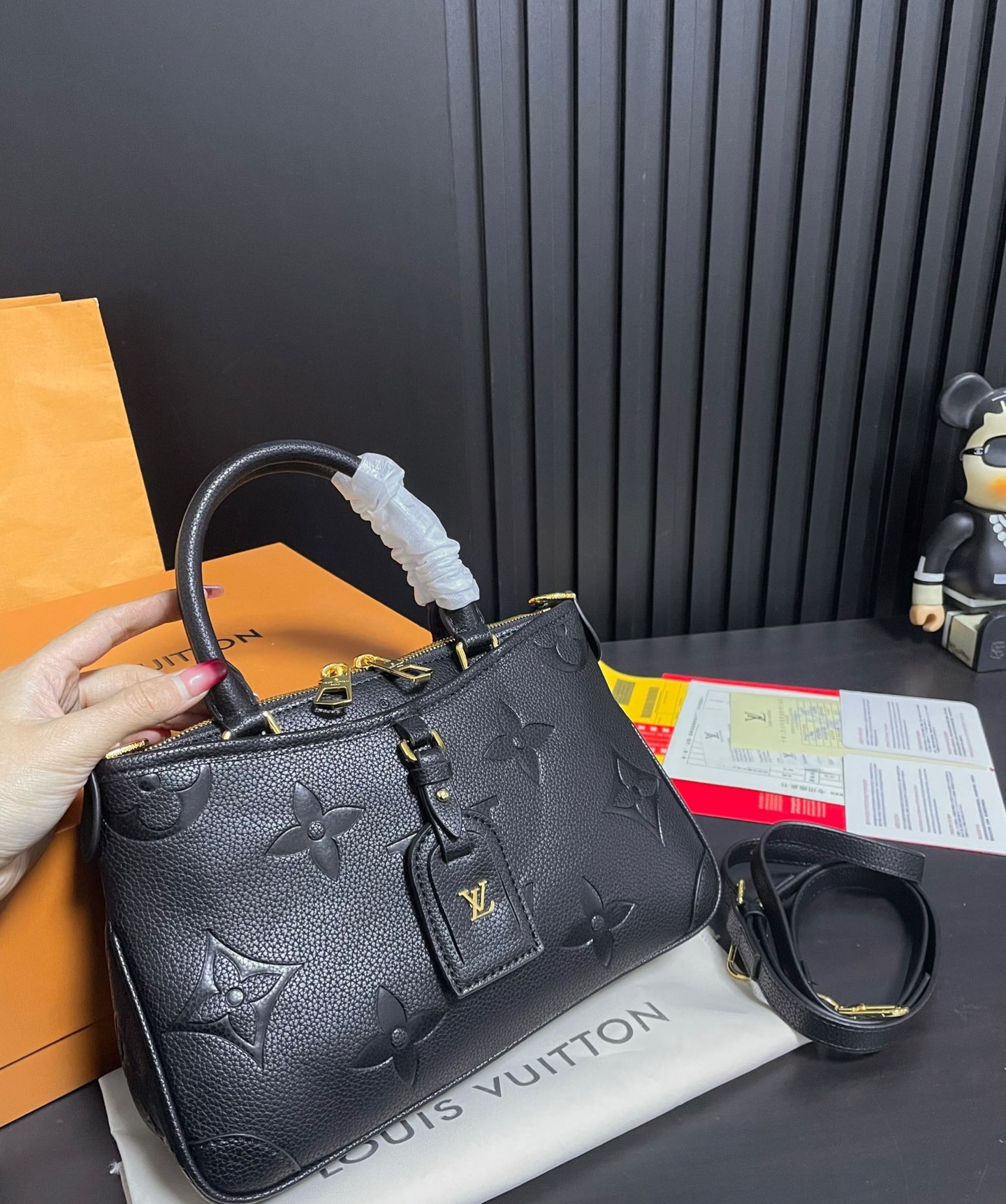LV TRIANON PM MONOGRAM EMPREINTE BLACK 28CM M46488