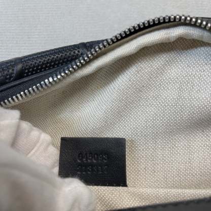 gg Embossed Belt Bag Black gg Embossed For Men  11in/28cm gg 645093 1W3CN 1000