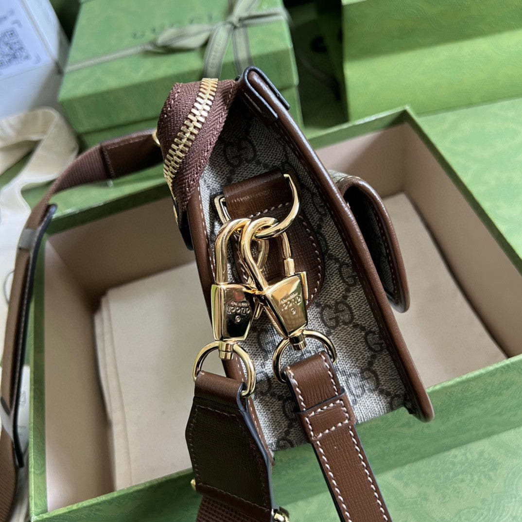 gg Messenger Bag With Interlocking G Beige And Ebony gg Supreme Canvas And Brown For Men 8in/21cm gg 674164 92THG