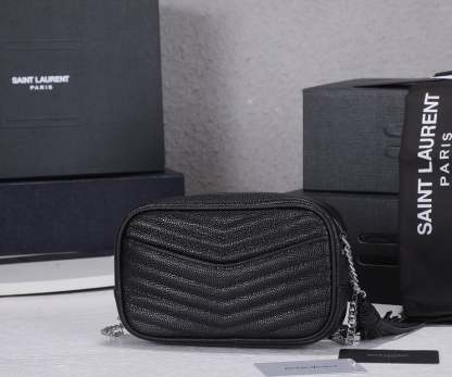 SAINT LAURENT LOU CAMERA BAG IN QUILTED NOIR LEATHER BLACK 18CM