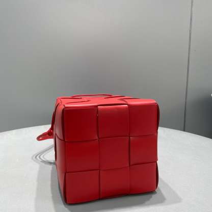 BV Mini Cassette Bucket Bag Red, For Women, Bags 5.5in/14cm 680217VCQC46358