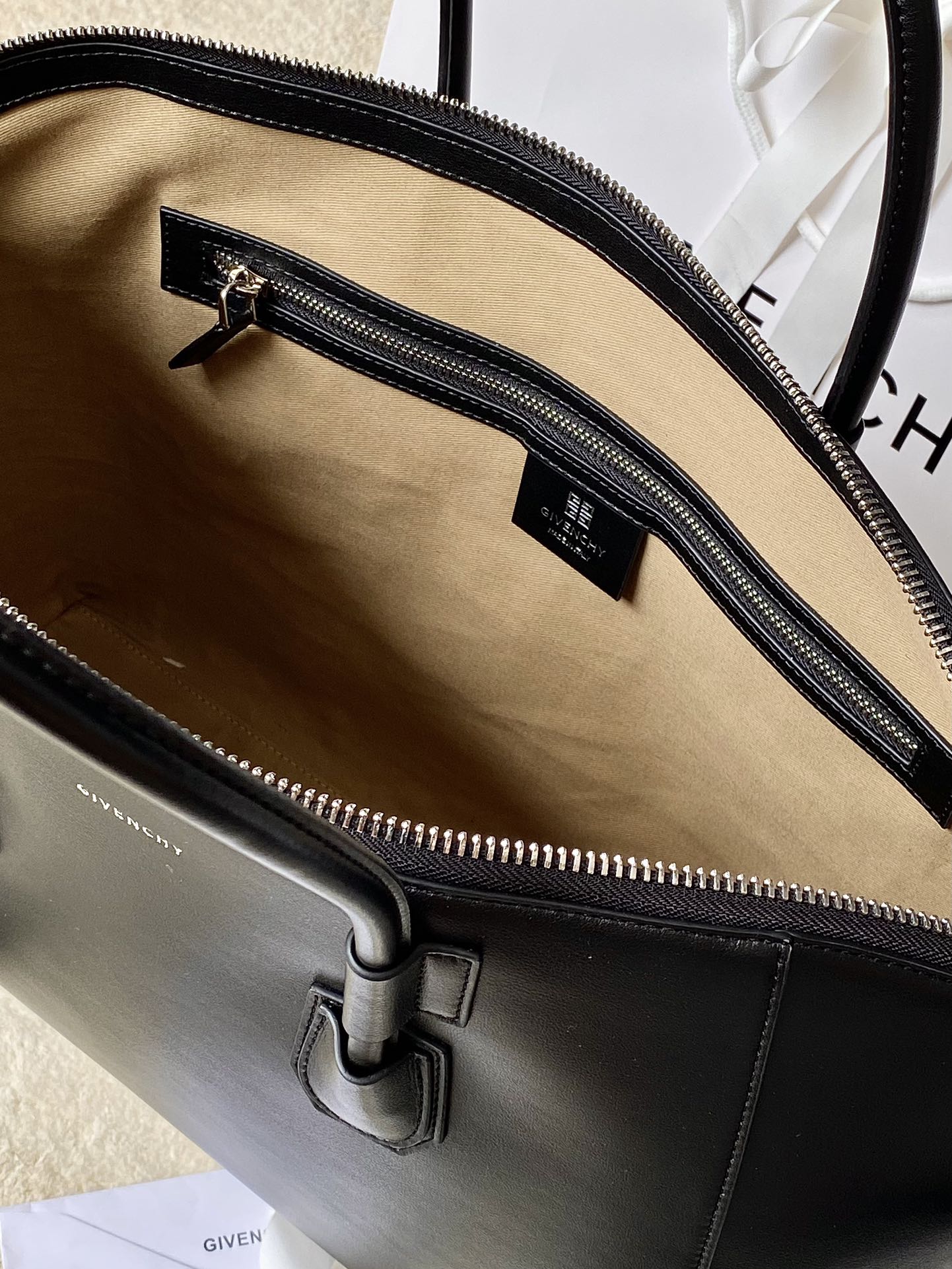 gv Small Antigona Sport Bag Black For Women, Handbags, Shoulder Bags 13in/33cm GVC 