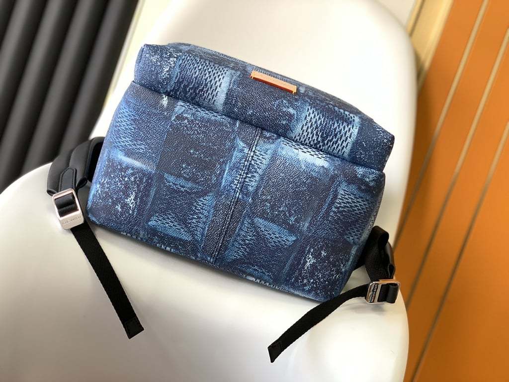 LUV 15.7IN/40CM PM DISCOVERY BACKPACK DAMIER BLUE