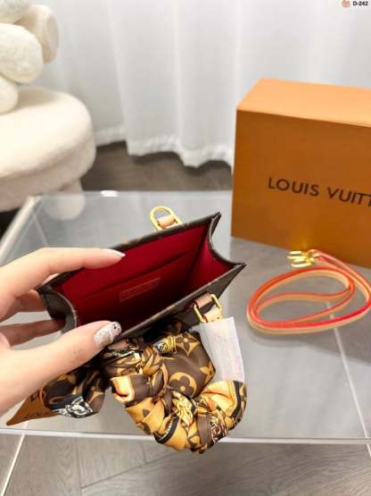 LUV PETIT SAC PLAT 18CM