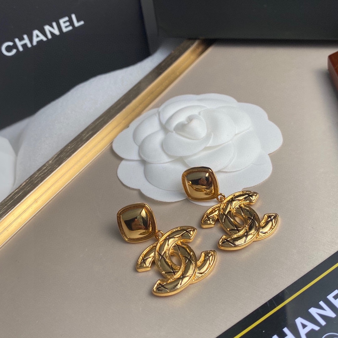 CC CC EARRINGS