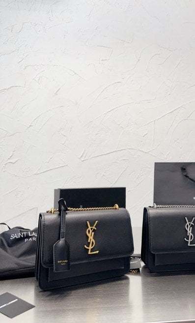 SAINT LAURENT SUNSET MEDIUM CHAIN BAG IN SMOOTH LEATHER 22CM