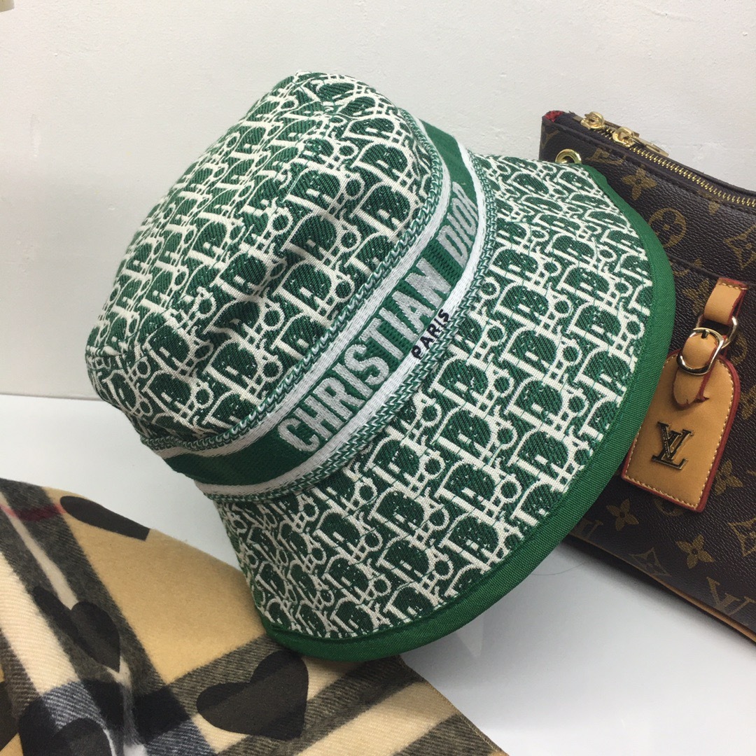 DOR OBLIQUE BUCKET HAT GREEN