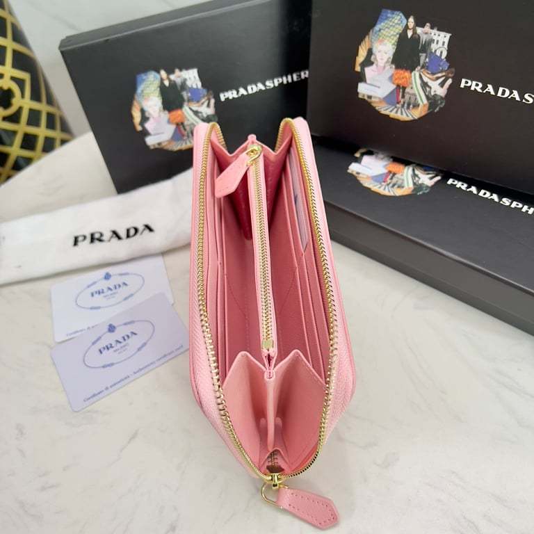 PR LARGE SAFFIANO LEATHER WALLET ALABASTER PINK 19CM 1ML506 QWA F0E18
