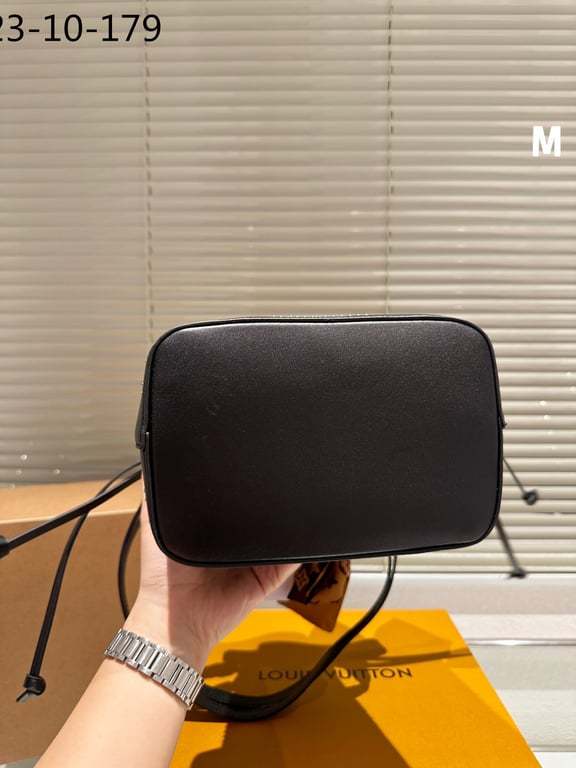 LUV NEONOE BB BLACK 25CM M46734